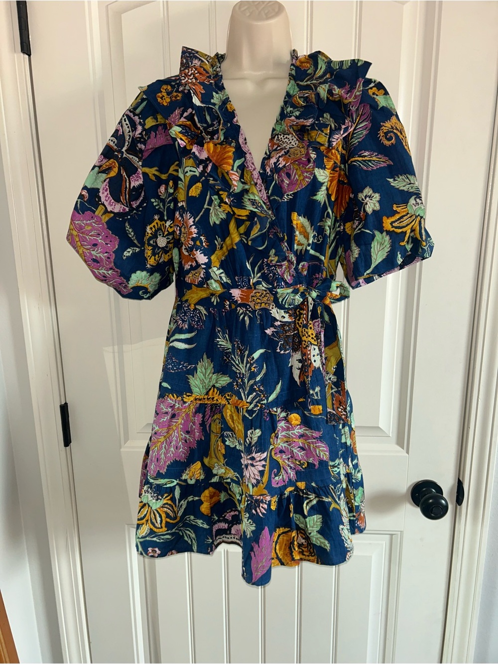 NEW House of Harlow 1960 Navy Floral Ruffle Wrap Mini Dress Sz M